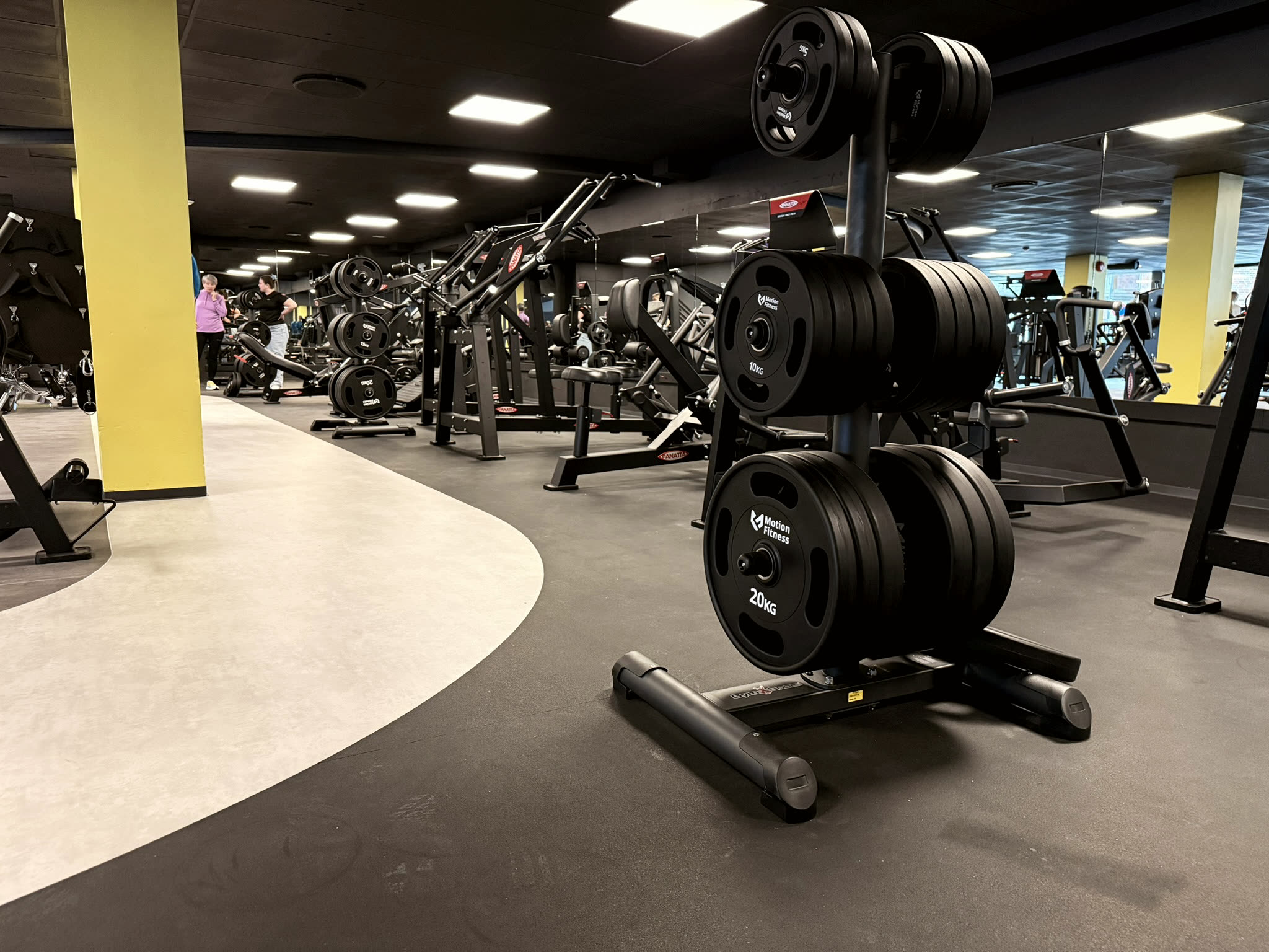 Gym equipment at ENERGY Fitness